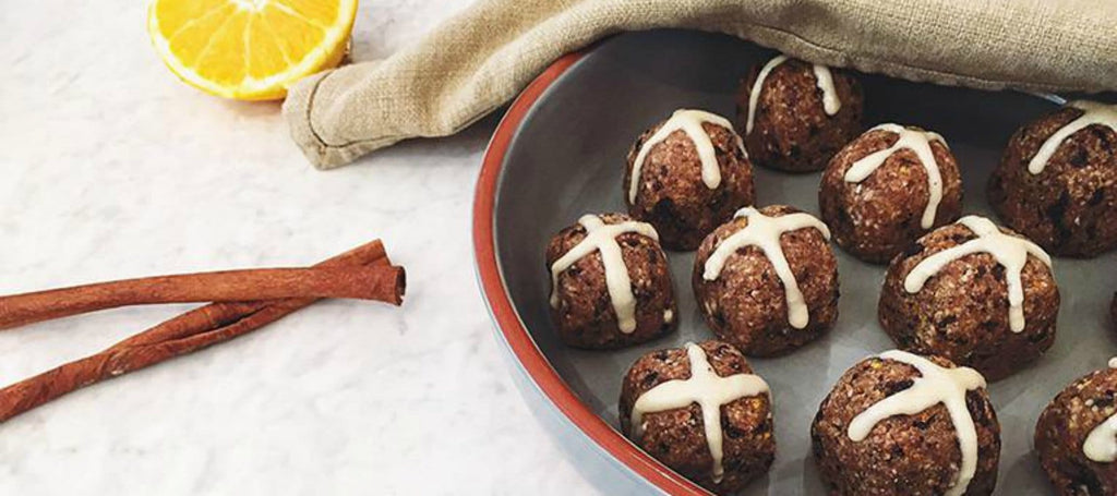 Raw Hot Cross Buns